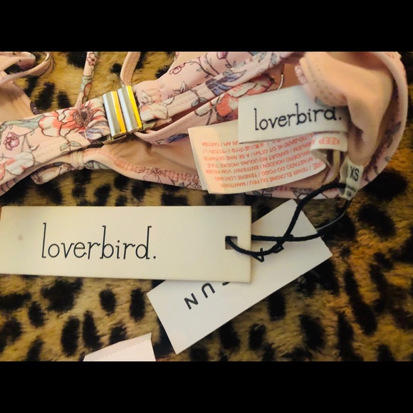 Loverbird -pink floral/ruffle Bikini - Picture 3 of 6